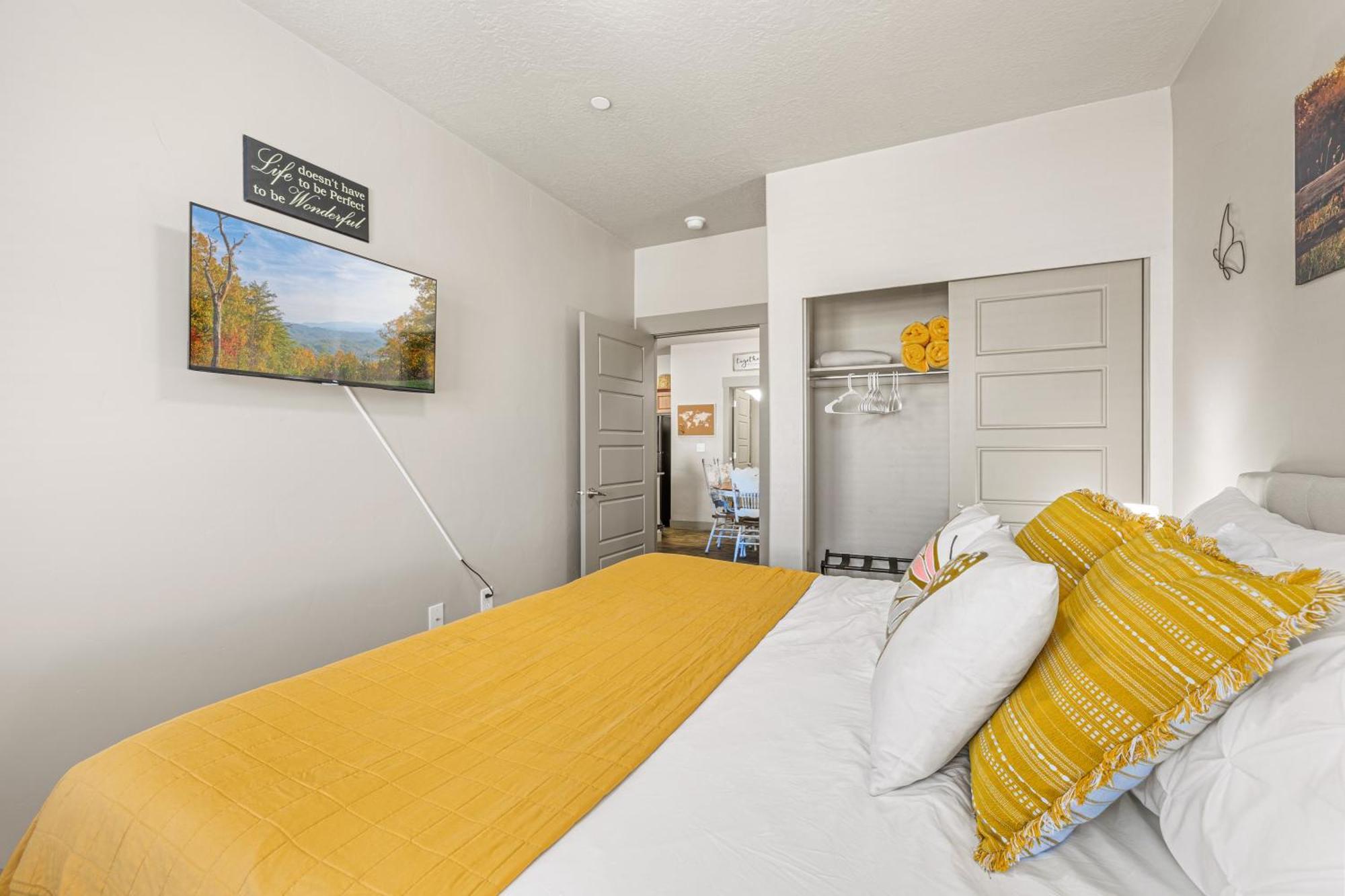 Butterfly Themed Kings Apartment With Private Garage & Access To Lux Hot Tub, Bbq & Gym South Jordan Exterior foto