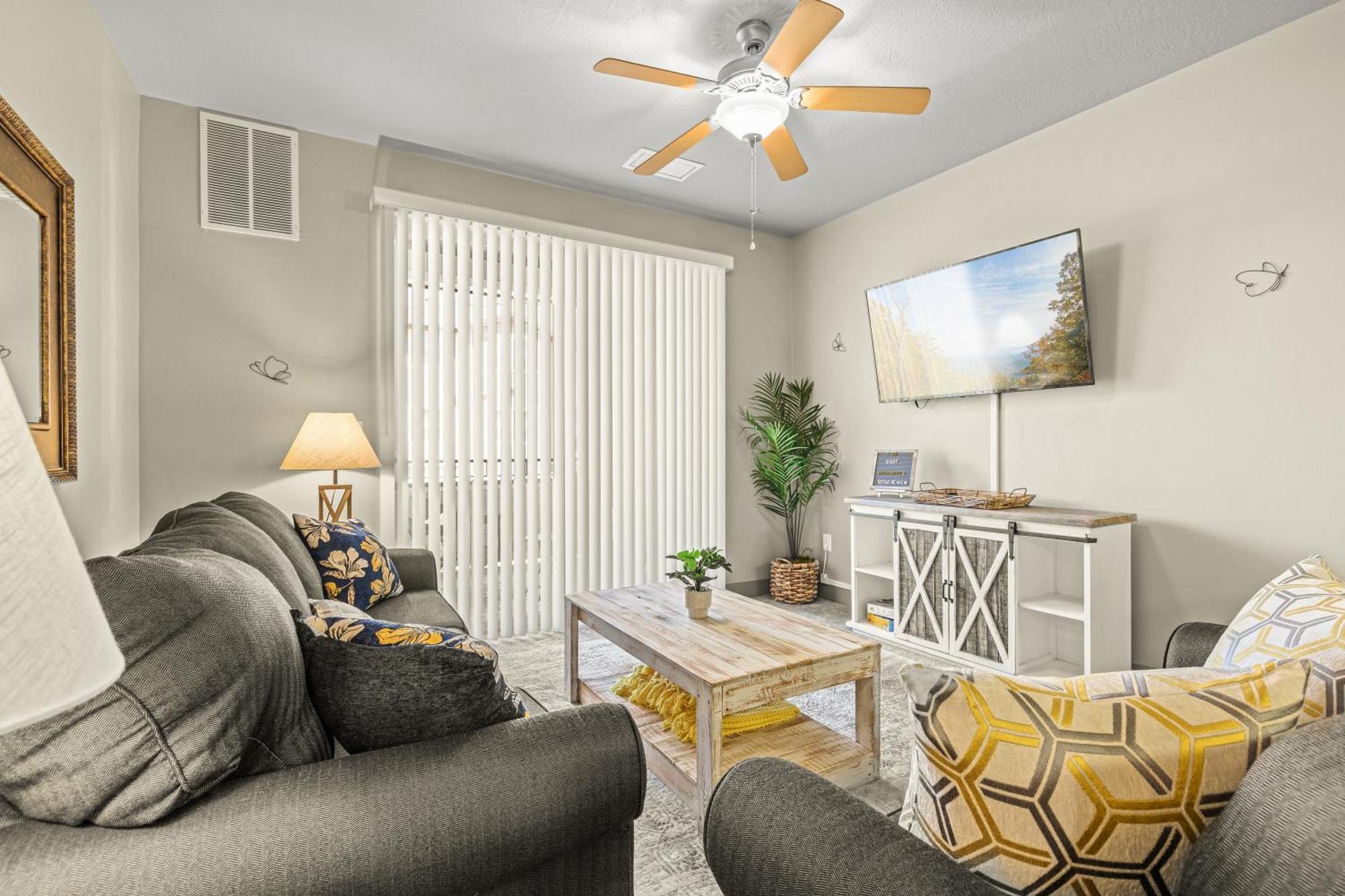 Butterfly Themed Kings Apartment With Private Garage & Access To Lux Hot Tub, Bbq & Gym South Jordan Exterior foto
